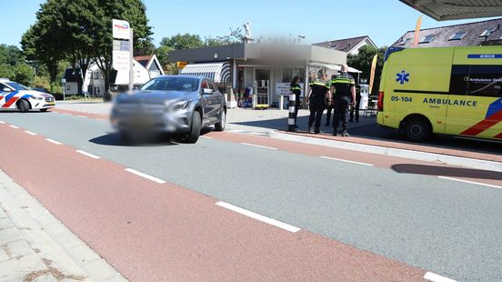 Fietser gewond bij aanrijding in Rijssen | Gewonde bij kop-staartbotsing in Deventer. Fietser gewond bij aanrijding in Rijssen | Gewonde bij kop-staartbotsing in Deventer.
