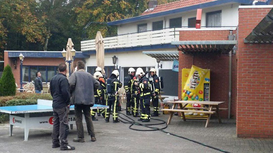 Brandweer bij brand in cafetaria