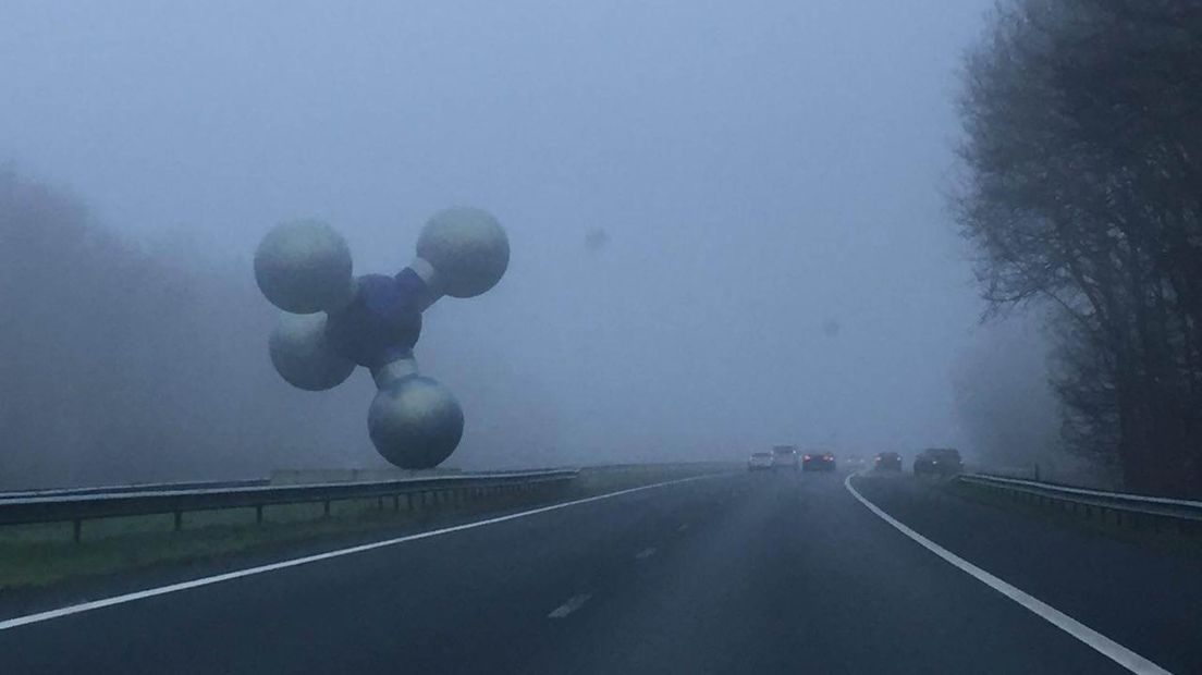 Het gasmolecule langs de A7 ter hoogte van Hoogezand.