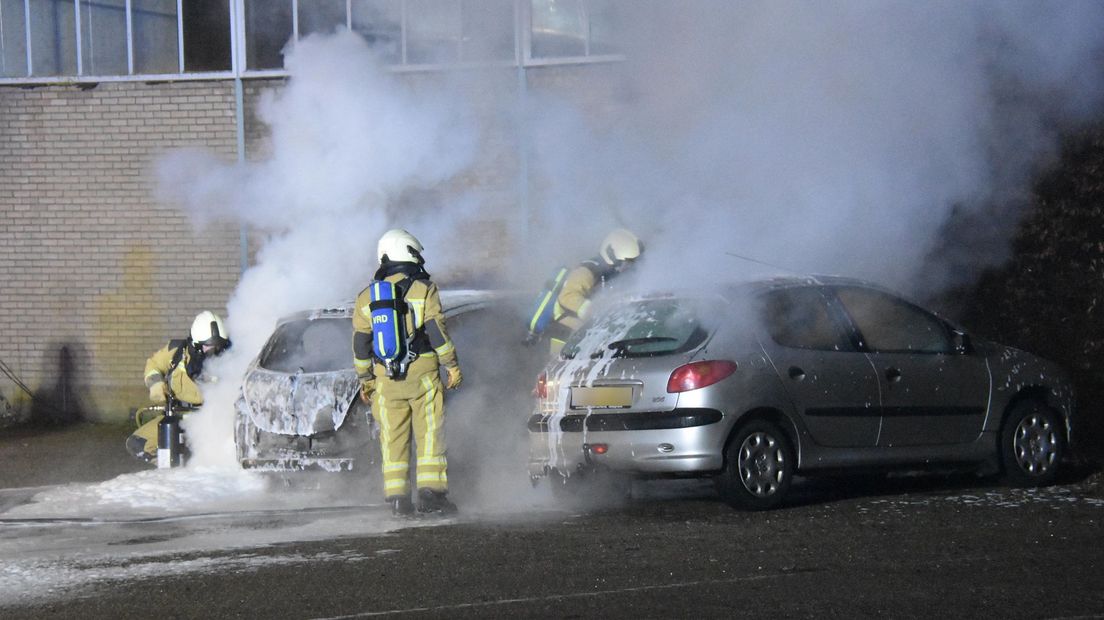 Een tweede auto raakte zwaar beschadigd (Rechten: Persbureau Meter)