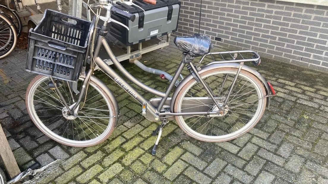 Van wie is deze fiets? Dat wil de politie graag weten.