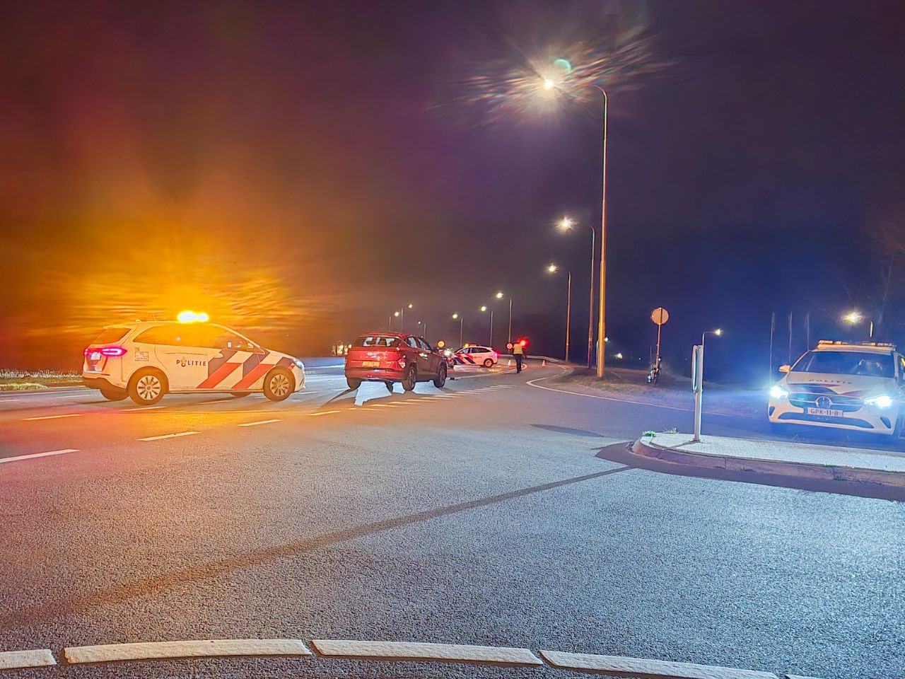 Fietser gewond bij botsing in Enschede | Aanhoudingen na achtervolging.