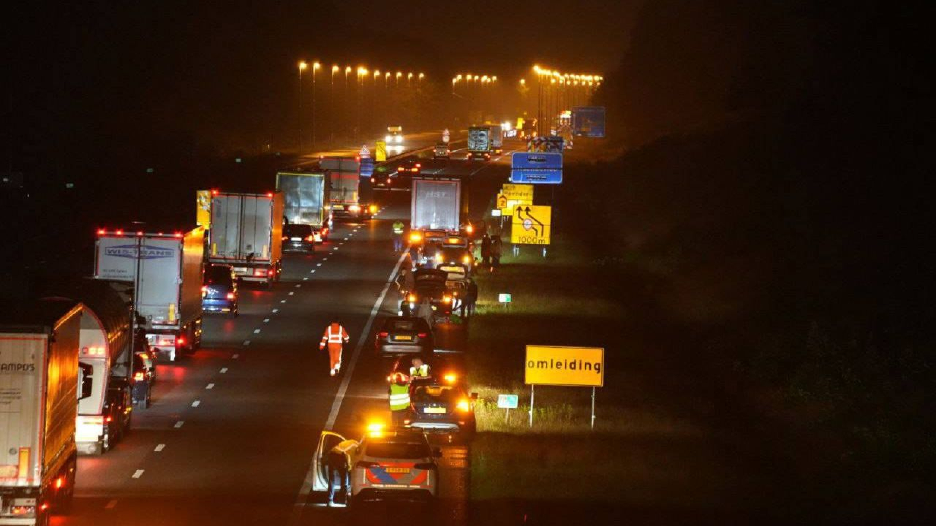 Al voor de vierde keer deze maand puin op de snelweg