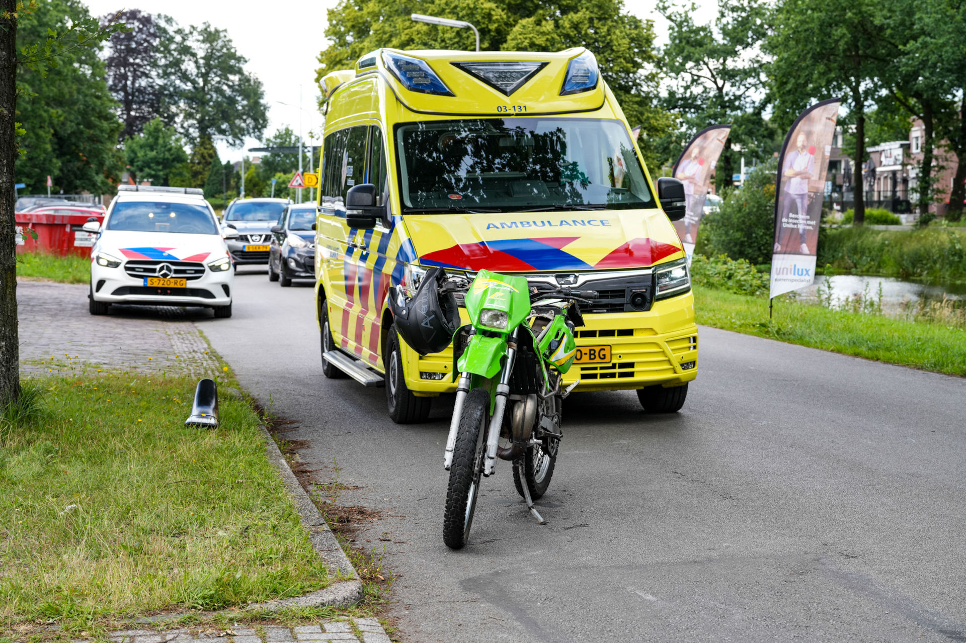 Ritje Op Crossmotor Pakt Slecht Uit In Nieuw-Amsterdam, Bestuurder Naar ...