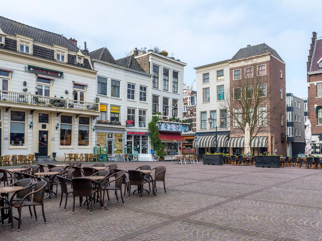 Horeca op het Dordtse Scheffersplein.