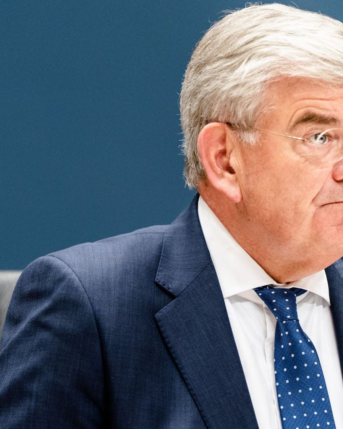 Wie is Jan van Zanen? 'Ik ben Jan van de gemeente' Omroep West