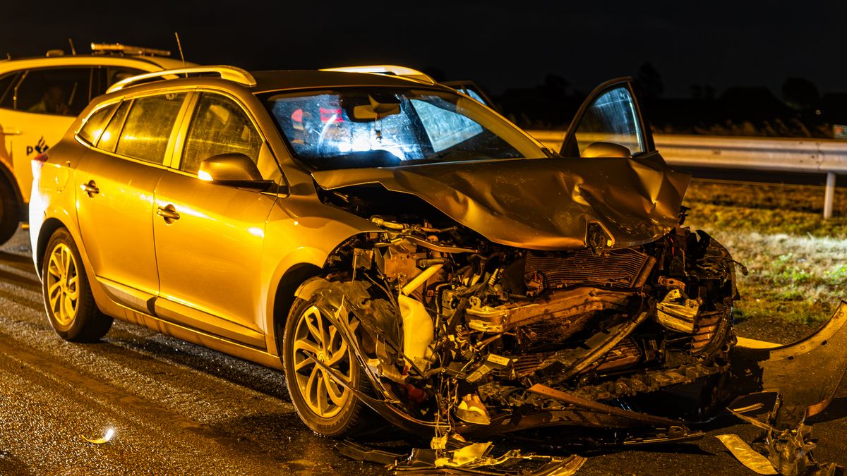 Bestuurder aangehouden na ongeval op A6 bij Lemmer