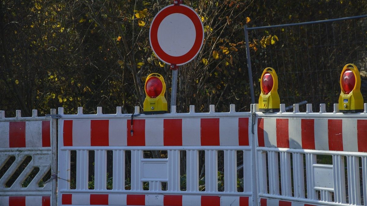 Valtherdijk gaat ondanks protest van het slot af
