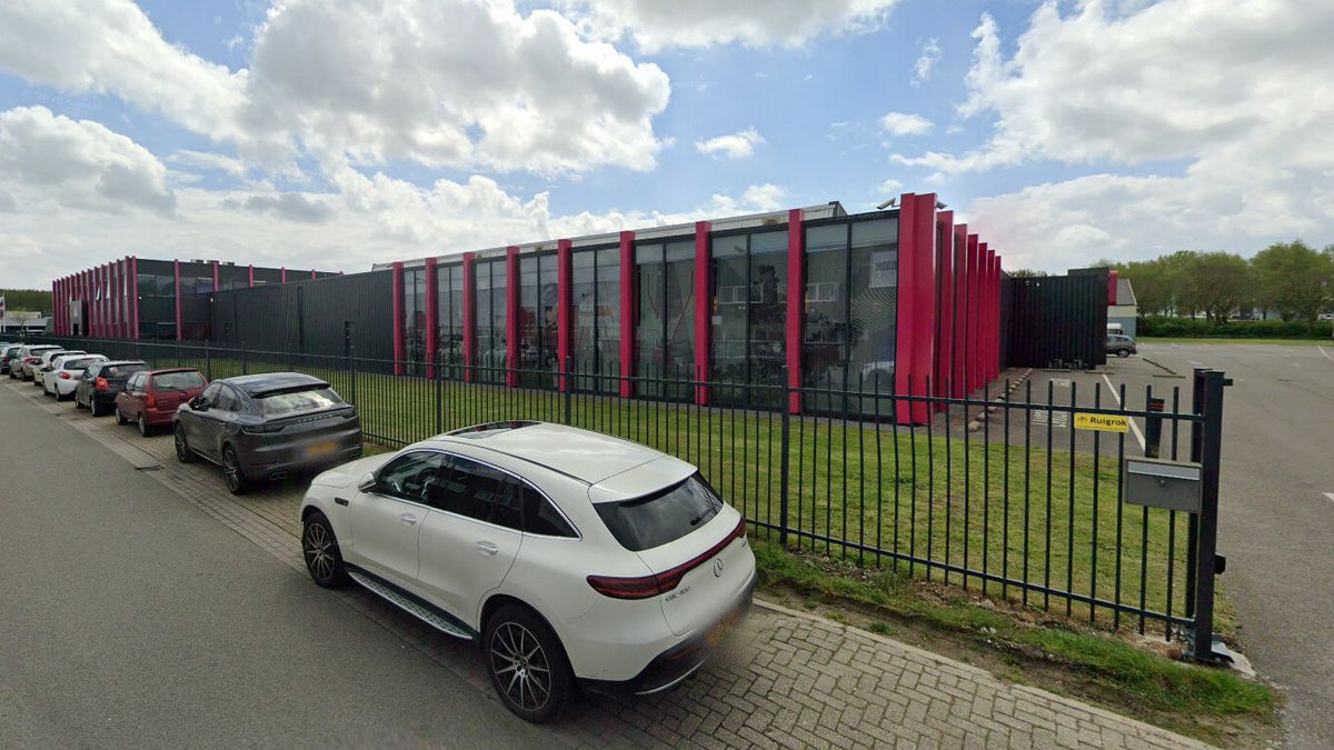 Bax webshop en winkels dicht - Omroep Zeeland