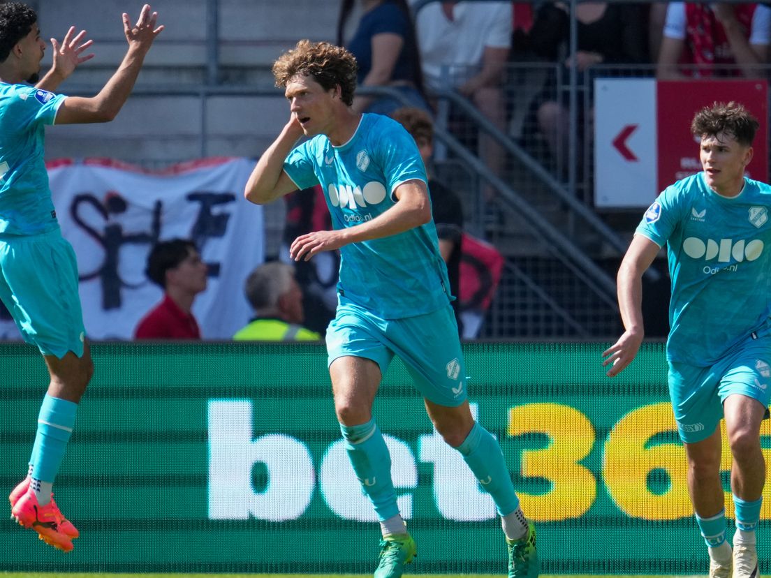 FC Utrecht knokt zich tegen AZ terug van 3-0 achterstand: 'Alle vertrouwen donderdag thuis tegen Sparta'