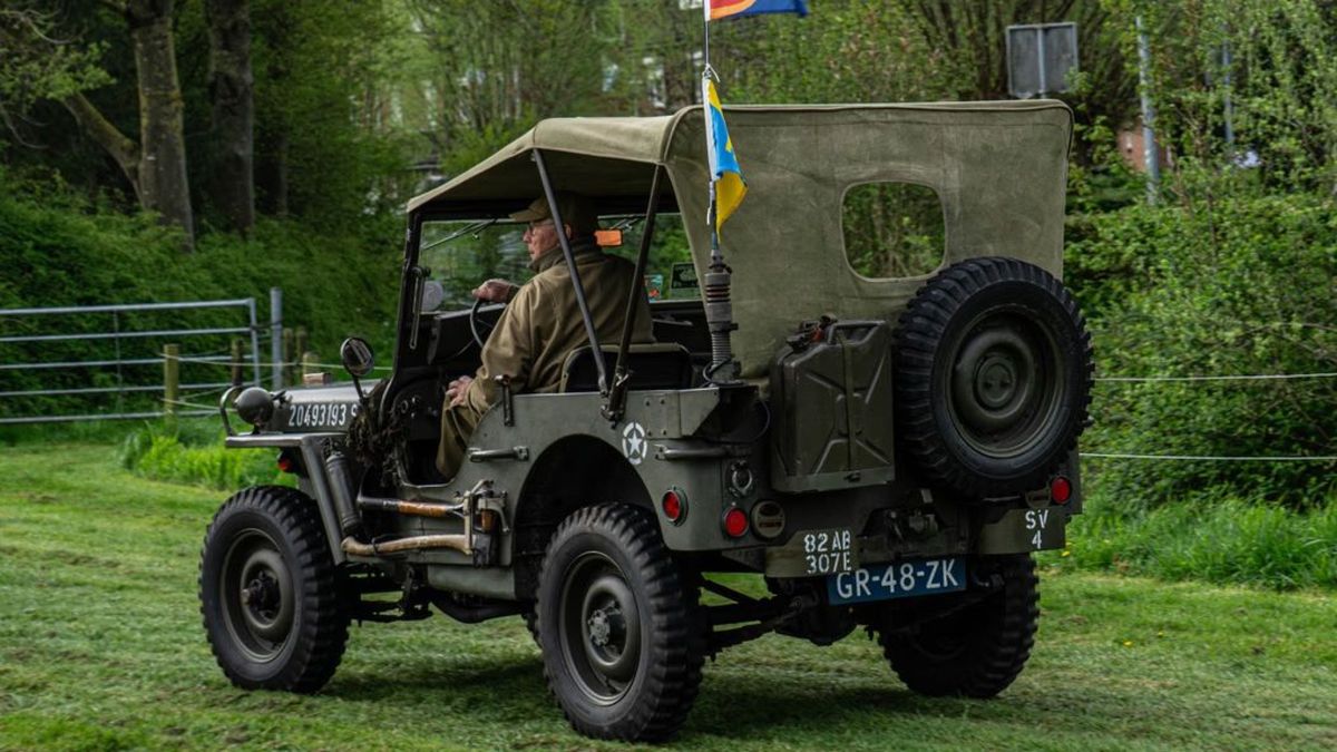 Westervoort herdenkt Operatie Quick Anger met recordaantal historische voertuigen