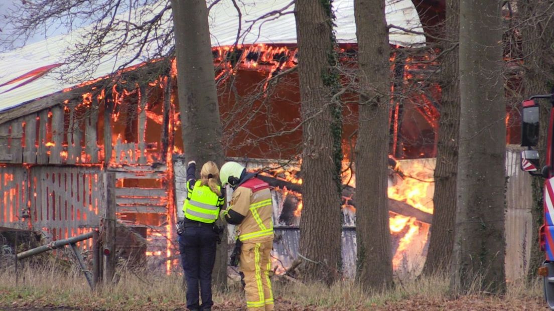 Schuur in Overdinkel volledig verwoest