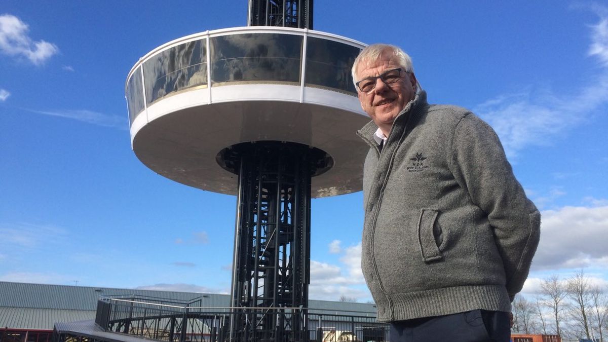 Hennie van der Most presenteert mobiele restauranttoren