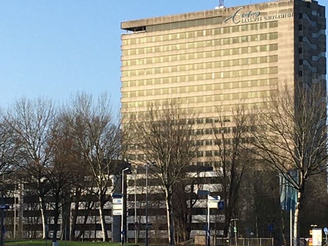 Het Tinbergengebouw op campus Woudestein