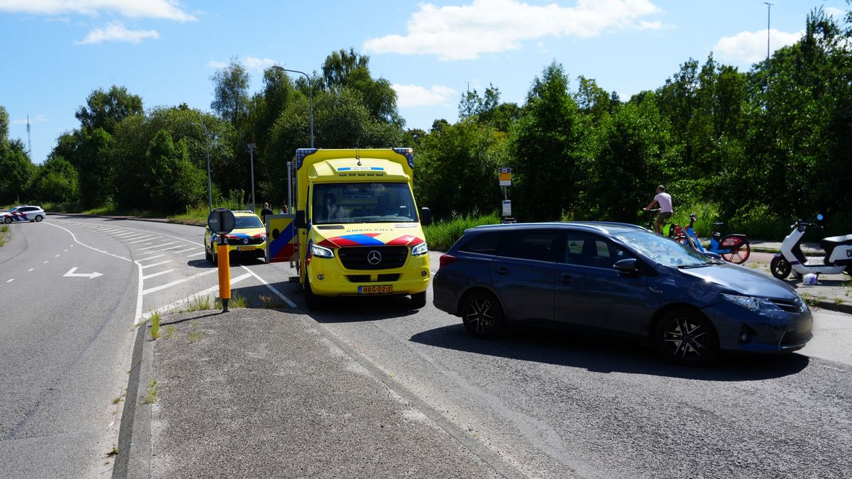 112-nieuws: Fietsster (60) raakt ernstig gewond bij ongeluk in Stad