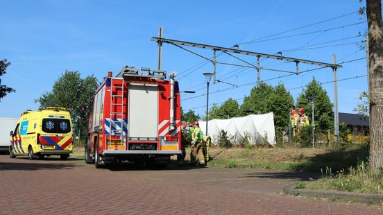 Tijdelijk geen treinen tussen Maastricht en Sittard vanwege aanrijding. Tijdelijk geen treinen tussen Maastricht en Sittard vanwege aanrijding.