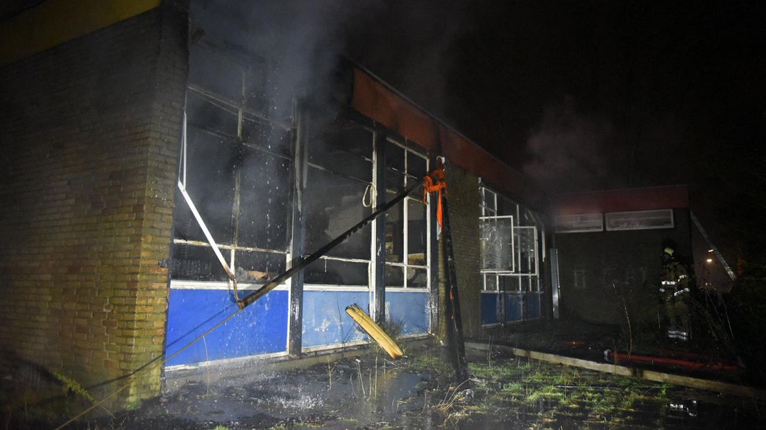 Flinke brandschade in oude school IJsselstein.