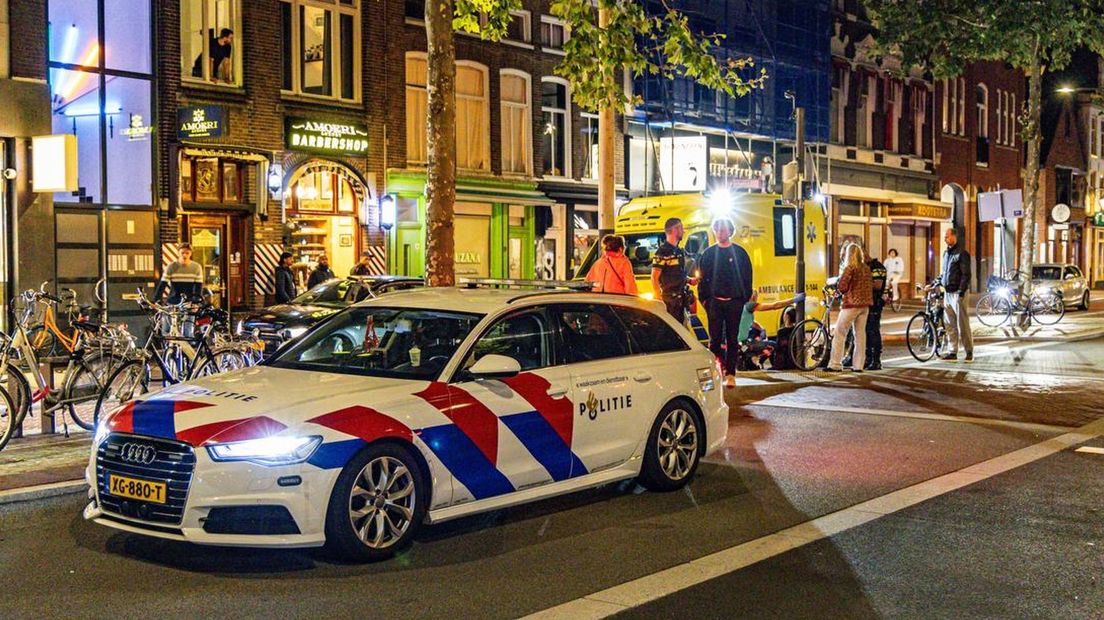 Hulpdiensten op de Aweg in Stad