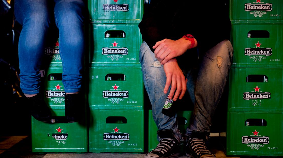 Zeeuwse jongeren kunnen nog steeds makkelijk aan alcohol komen