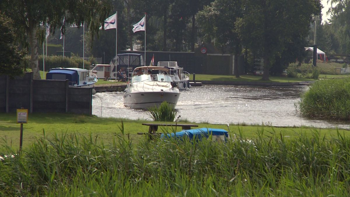 Watersportondernemer en bewoners recreatieparken tegenover elkaar in Raad van State: 'Wij te groot? 