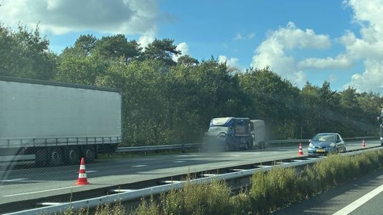 Megafile op A12 na ongeluk met paardenaanhanger