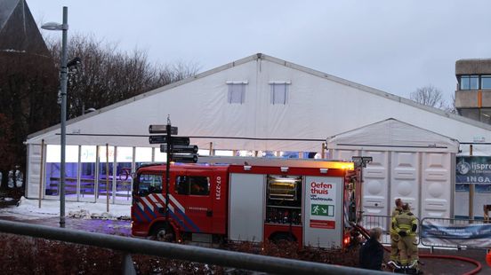 Schaatsbaan in Ede tijdelijk dicht door sneeuwdruk op dak
