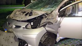Auto zwaar beschadigd • scooterrijder gewond