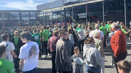 Supporters wachten voor bekerfinale • NEC kan tweede worden