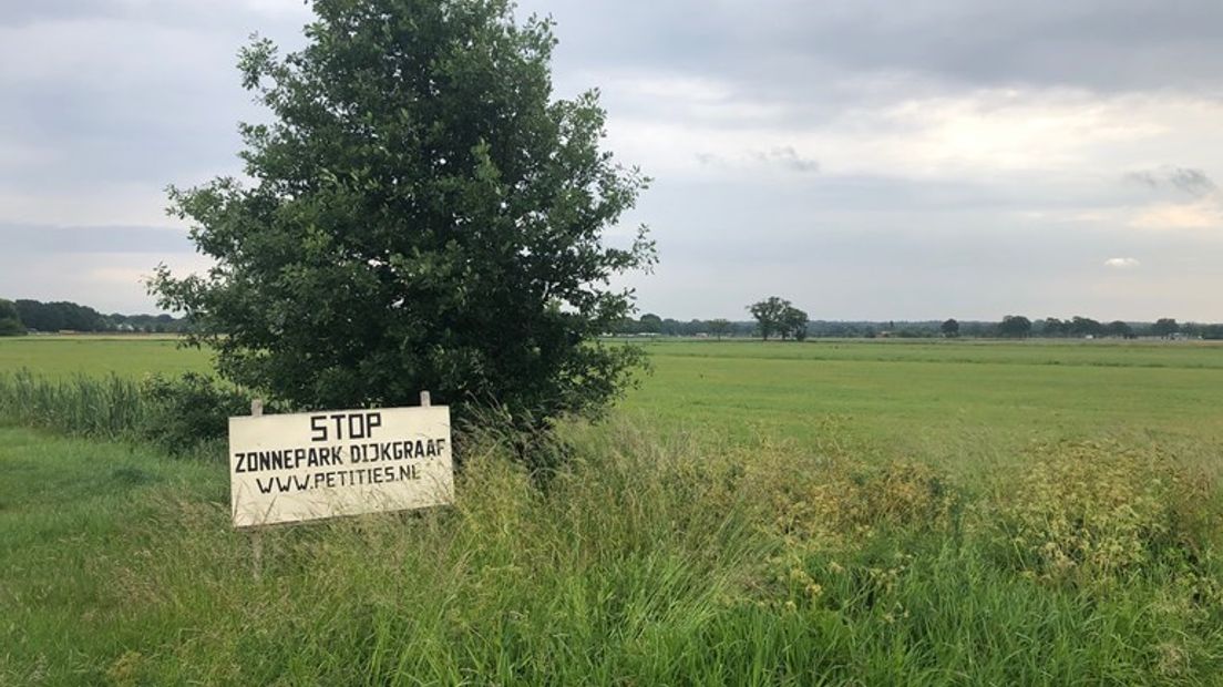 Hier zou het zonnepark moeten komen, maar dat plan is nu van de baan.