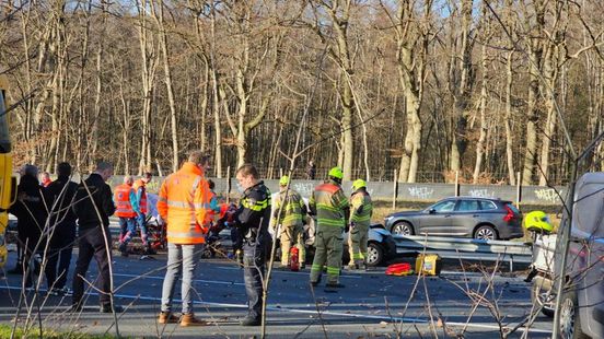 Heftig ongeluk op A12 eist ook tweede leven. Heftig ongeluk op A12 eist ook tweede leven.