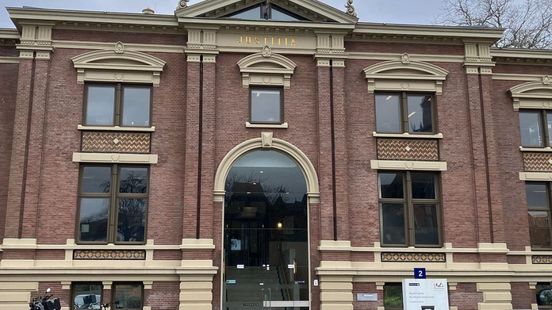 Vrouw met messen achtervolgde directeur, rechtbank wil meer onderzoek