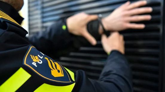 Foto: Politie houdt in totaal negen verdachten aan na brute overval Wezep
