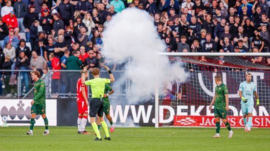 FC Utrecht-GA Eagles gestaakt na gooien vuurwerk en bekers, duel dinsdag hervat Home