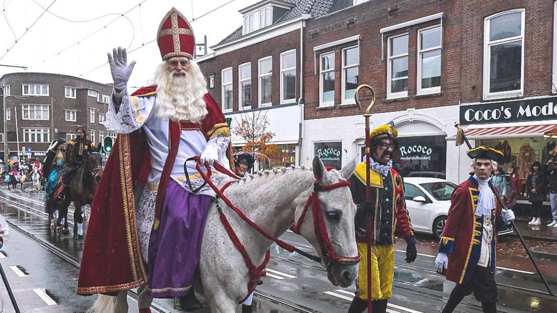 Sinterklaas in de Prins Willemstraat in Den Haag