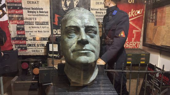 Dit beeld van NSB-leider Mussert lag verborgen onder een vloer, nu staat het in een museum