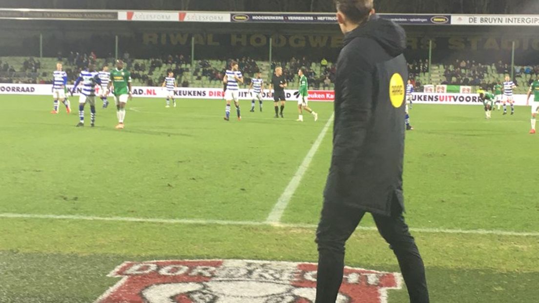 De Graafschap heeft weer de volle buit gepakt. Aan de Krommedijk werd FC Dordrecht met 2-1 verslagen. De Superboeren stonden ruim 20 minuten met tien man.