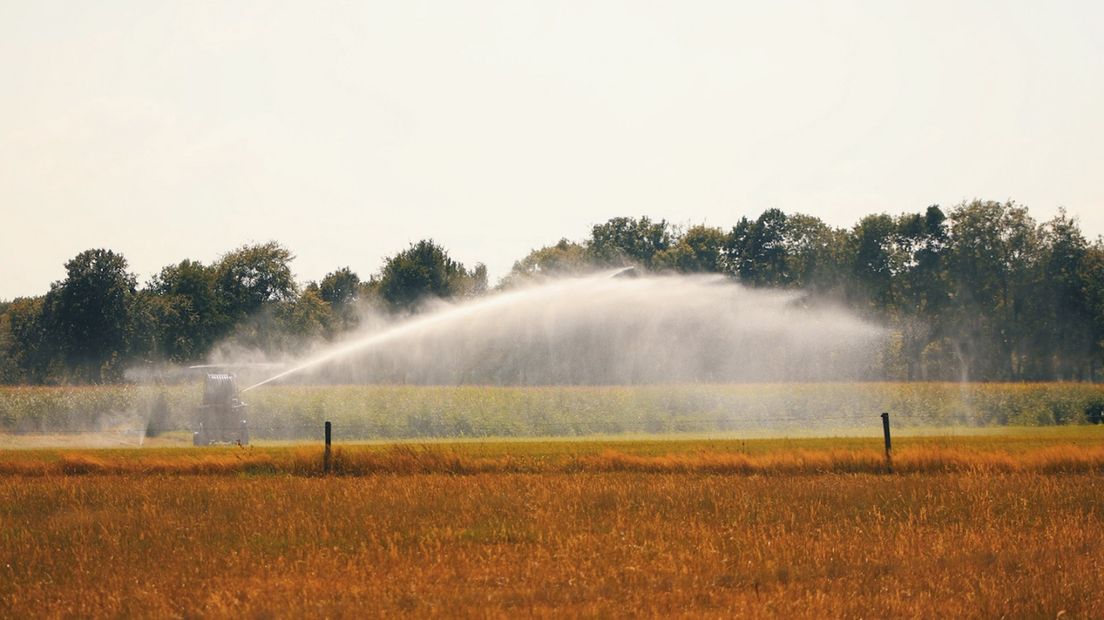 Door de droogte was de watervraag extreem groot