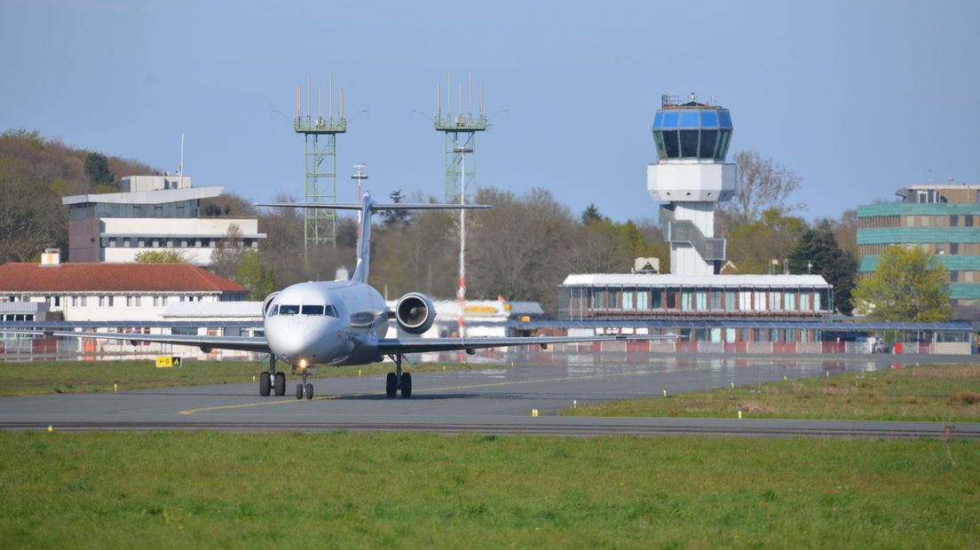 Er is nog heel wat te bespreken over de luchtvaartnota volgens de directie van Groningen Airport Eelde (Rechten: Van Oost Media)