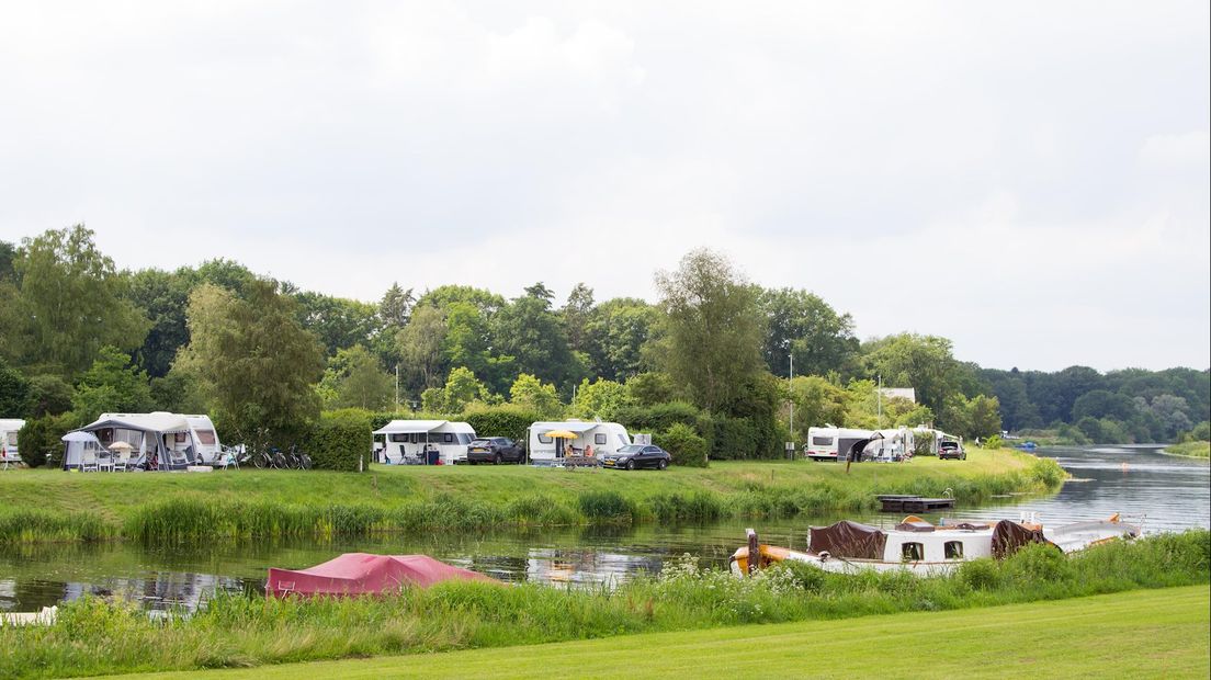 Vecht met camping