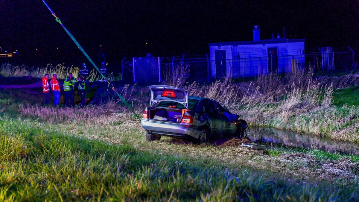 Persoon gewond bij ongeluk Hindeloopen