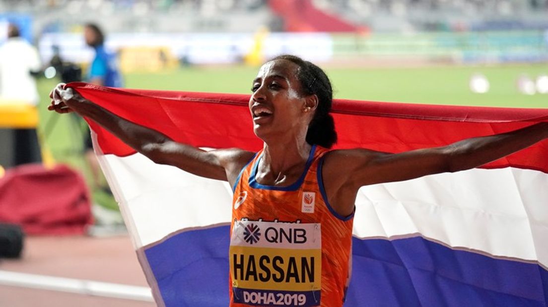 Sifan Hassan na haar winst op het WK in 2019.