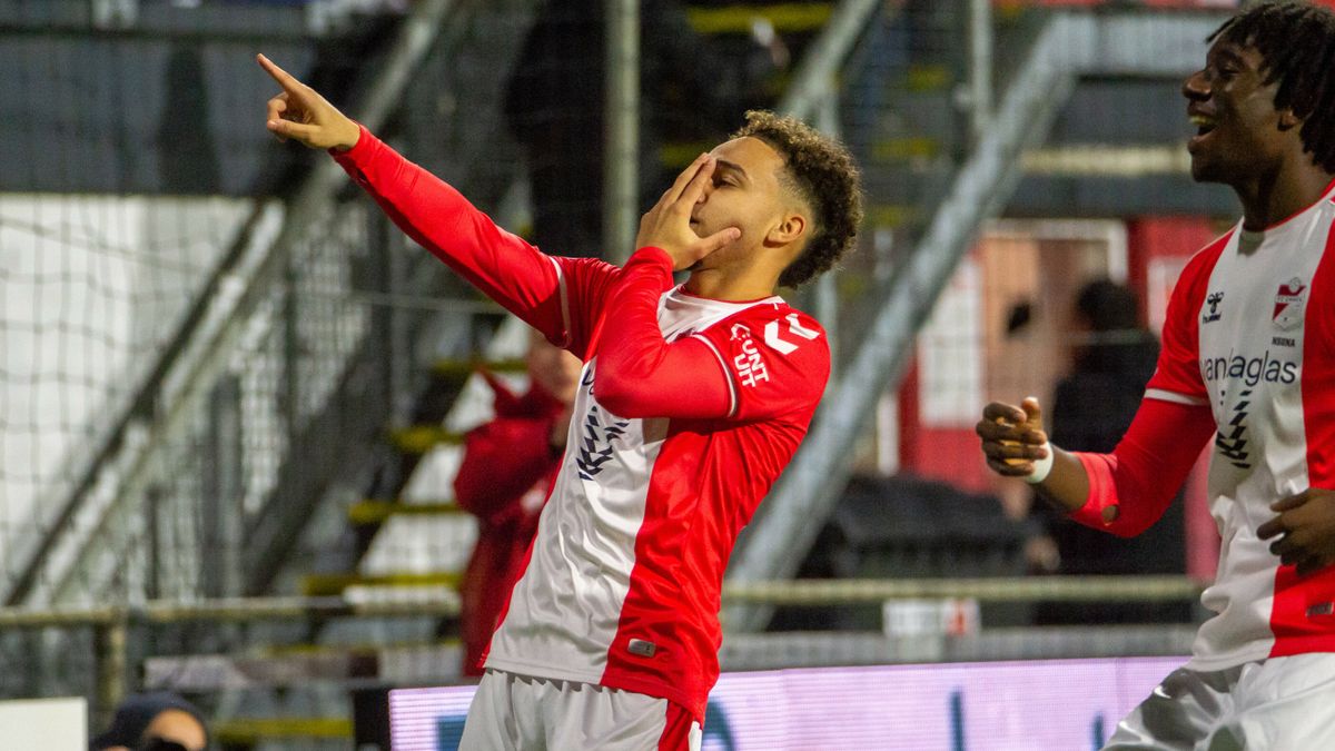 Bliksemstart helpt FC Emmen naar winst en toppositie op de ranglijst