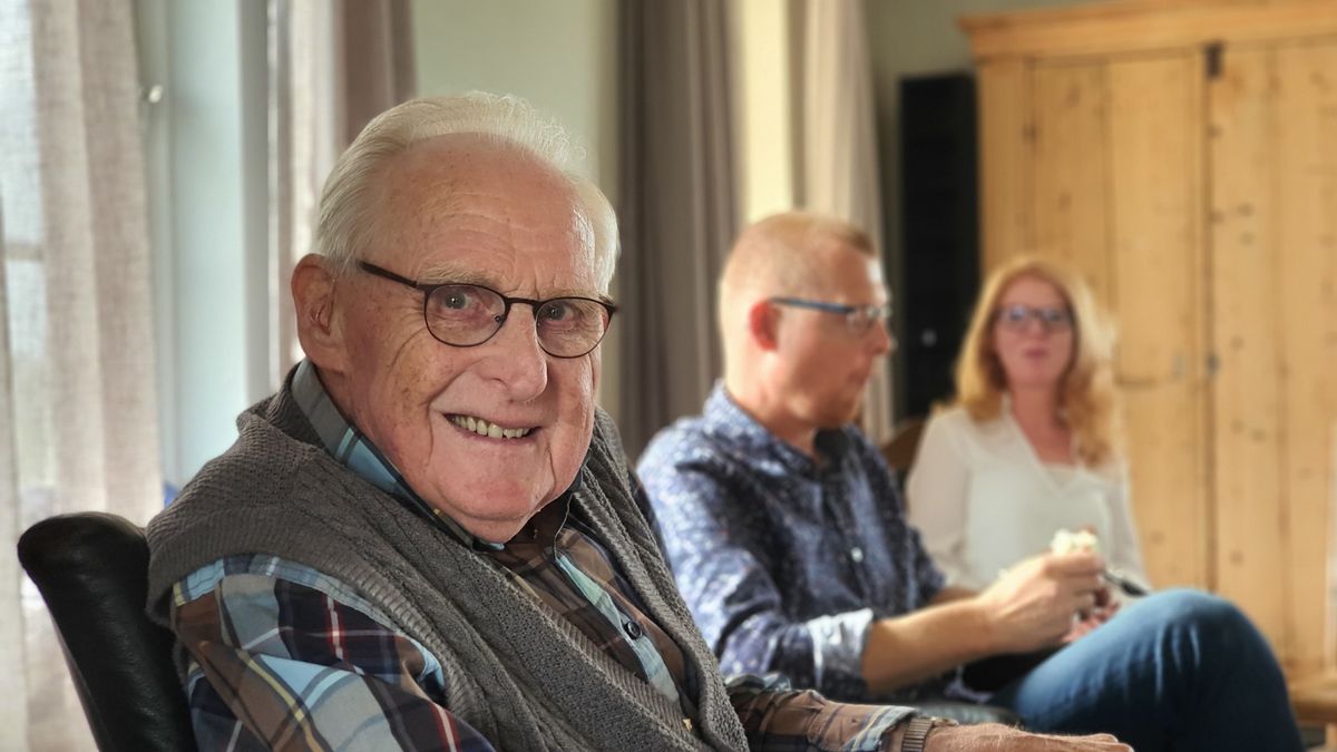 Bartele Bijma (90) na vier maanden weer op bezoek bij familie