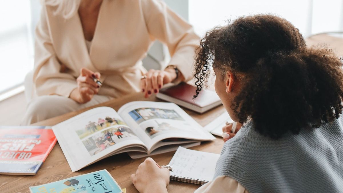 Gratis bijles voor kinderen uit minimagezinnen in Emmer wijk Angelslo