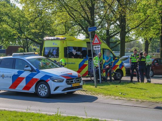 Fietser gewond bij aanrijding in Emmen