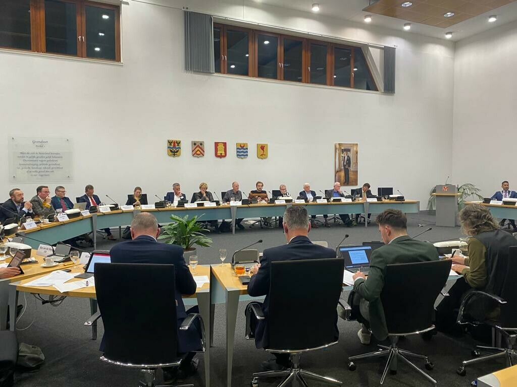 Middelburgs college moet relatie met ambtenaren herstellen