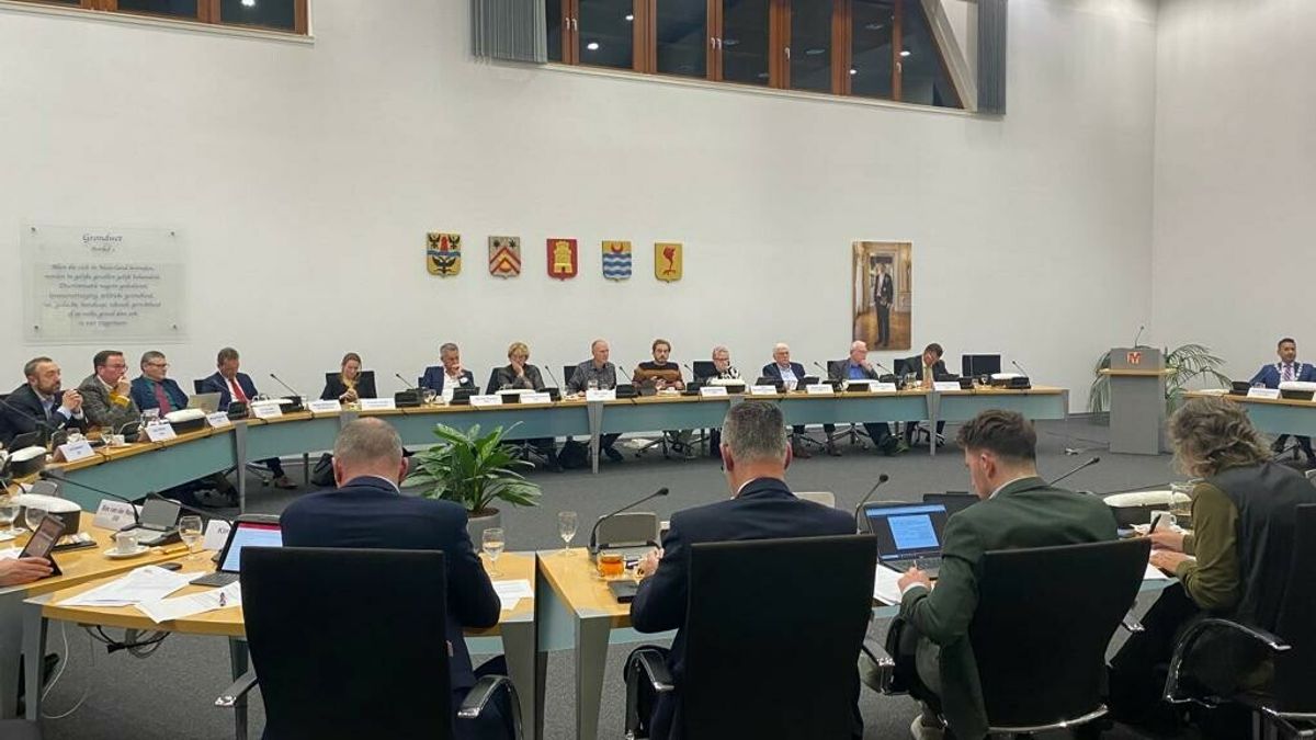 Middelburgs college moet relatie met ambtenaren herstellen