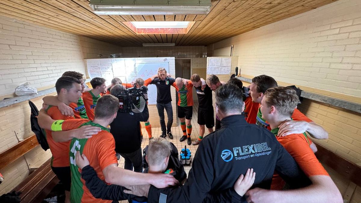 VVAK-trainer Batterink haalt gram na ruime overwinning op Tollebeek