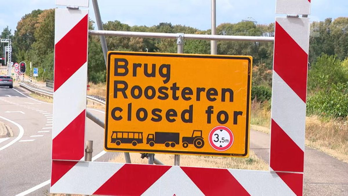 Na zoveelste aanrijding tegen hoogteportaal weer verkeersregelaars in Roosteren en Kelpen-Oler