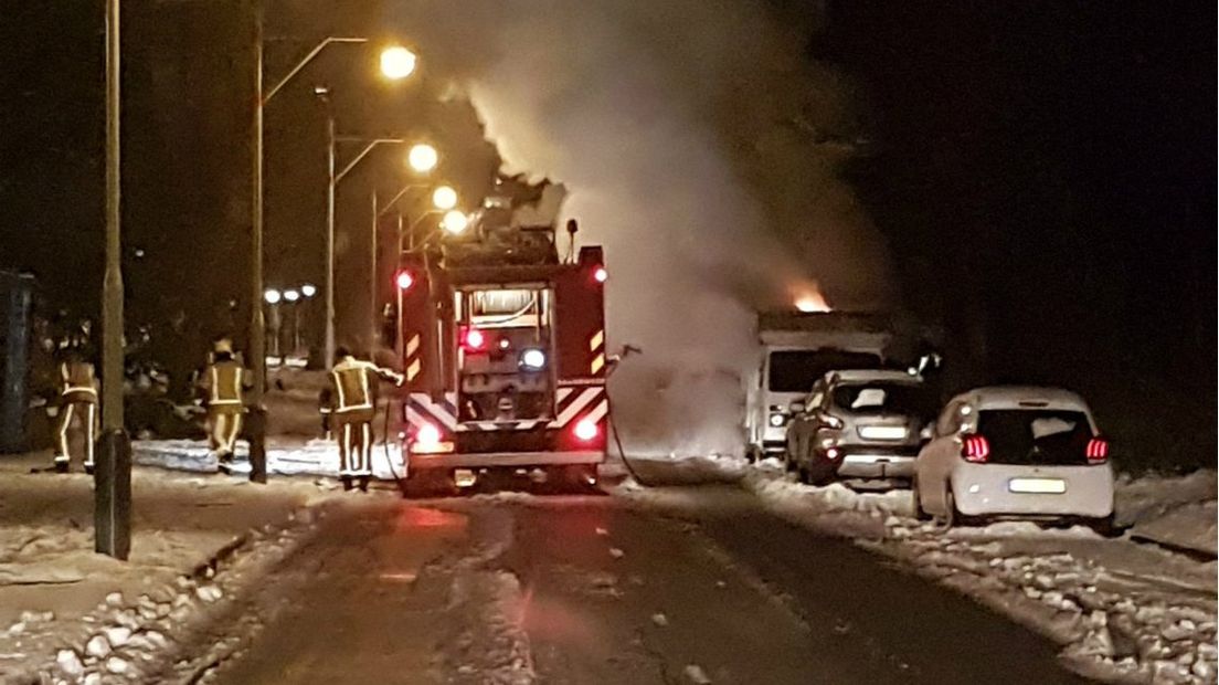 De branden werden rond 3.00 uur ontdekt.